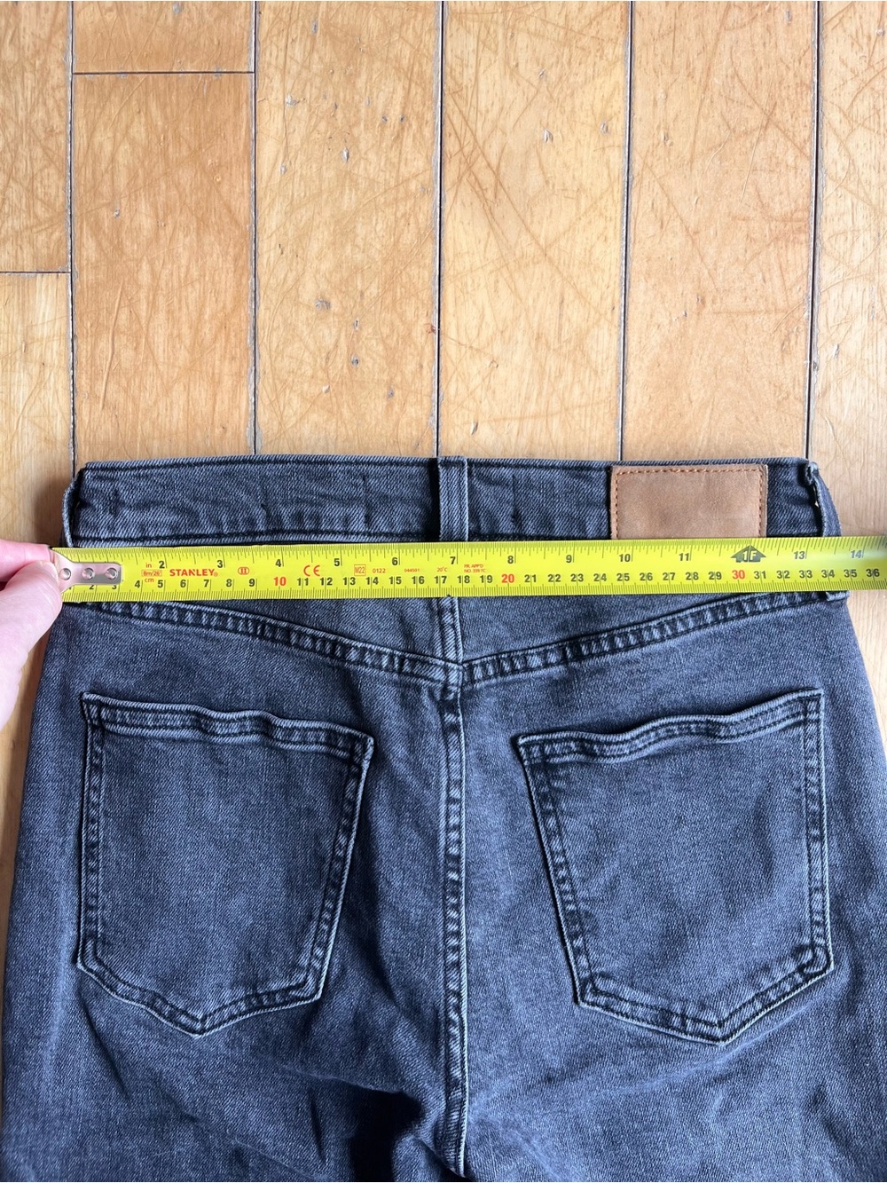 Denim Forum Aritzia “The Arlo” High Rise Straight Grey Jeans Size 25 - Picture 8 of 9